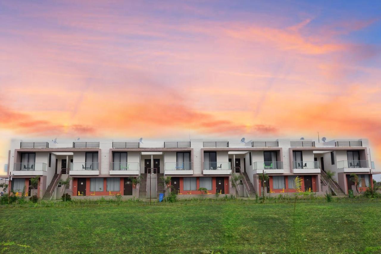 Leena Resort Garudeshwar 외부 사진